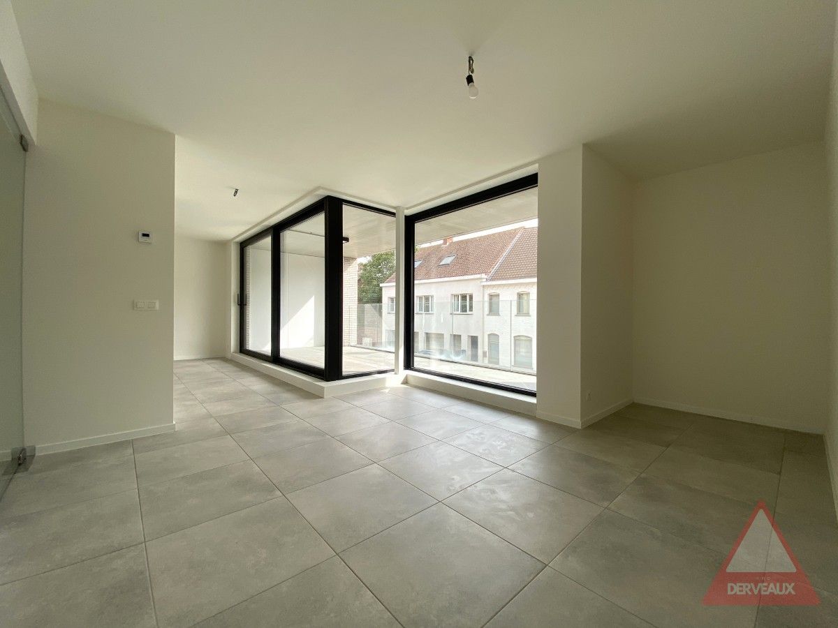 Zonnebeke – Instapklaar appartement op de 1ste verdieping nabij het Kasteelpark foto 2