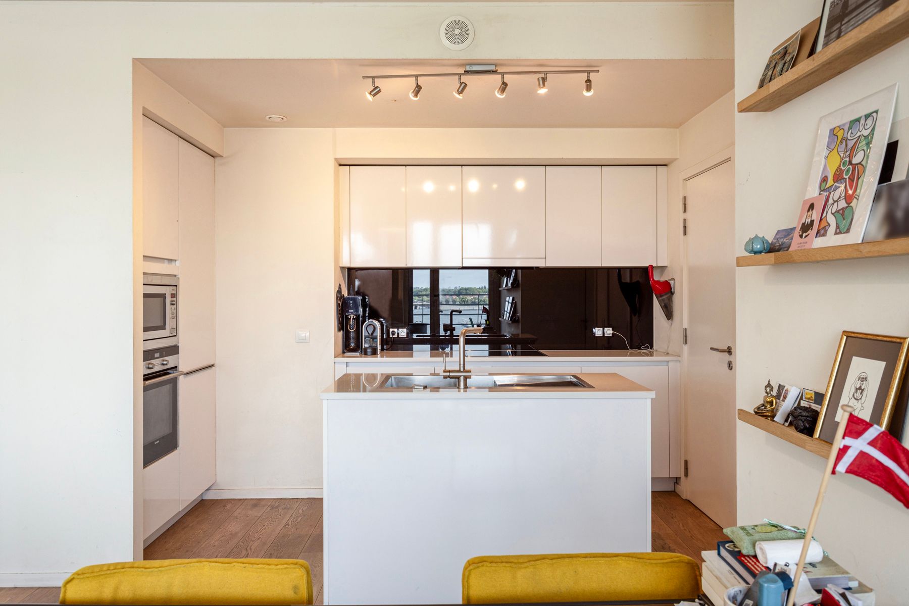 Luxueus appartement met 2 slpk. en uitzicht in Up-Site tower foto 7