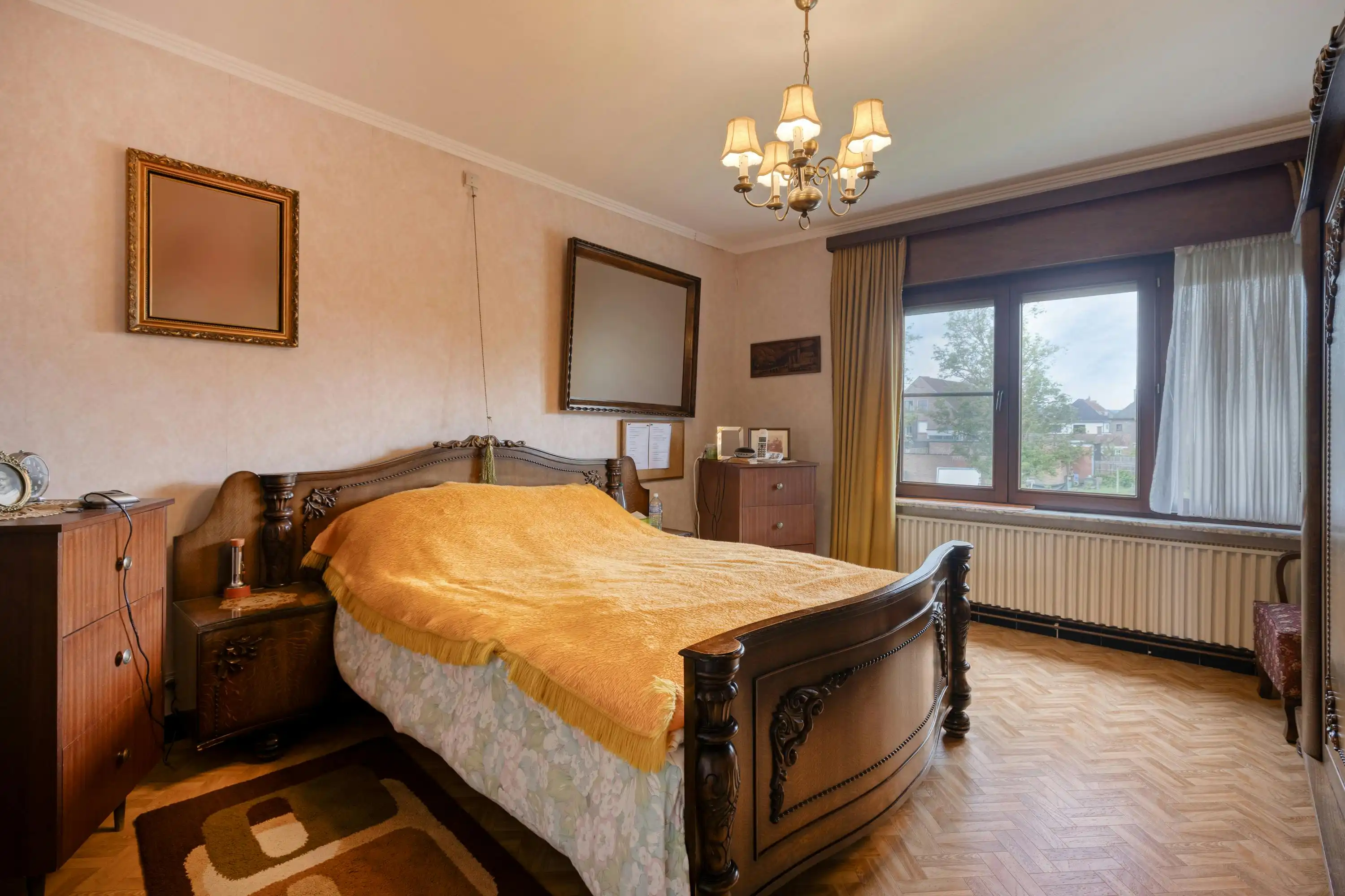 Ruime woning met 3 slaapkamers en grote tuin te koop! foto 8