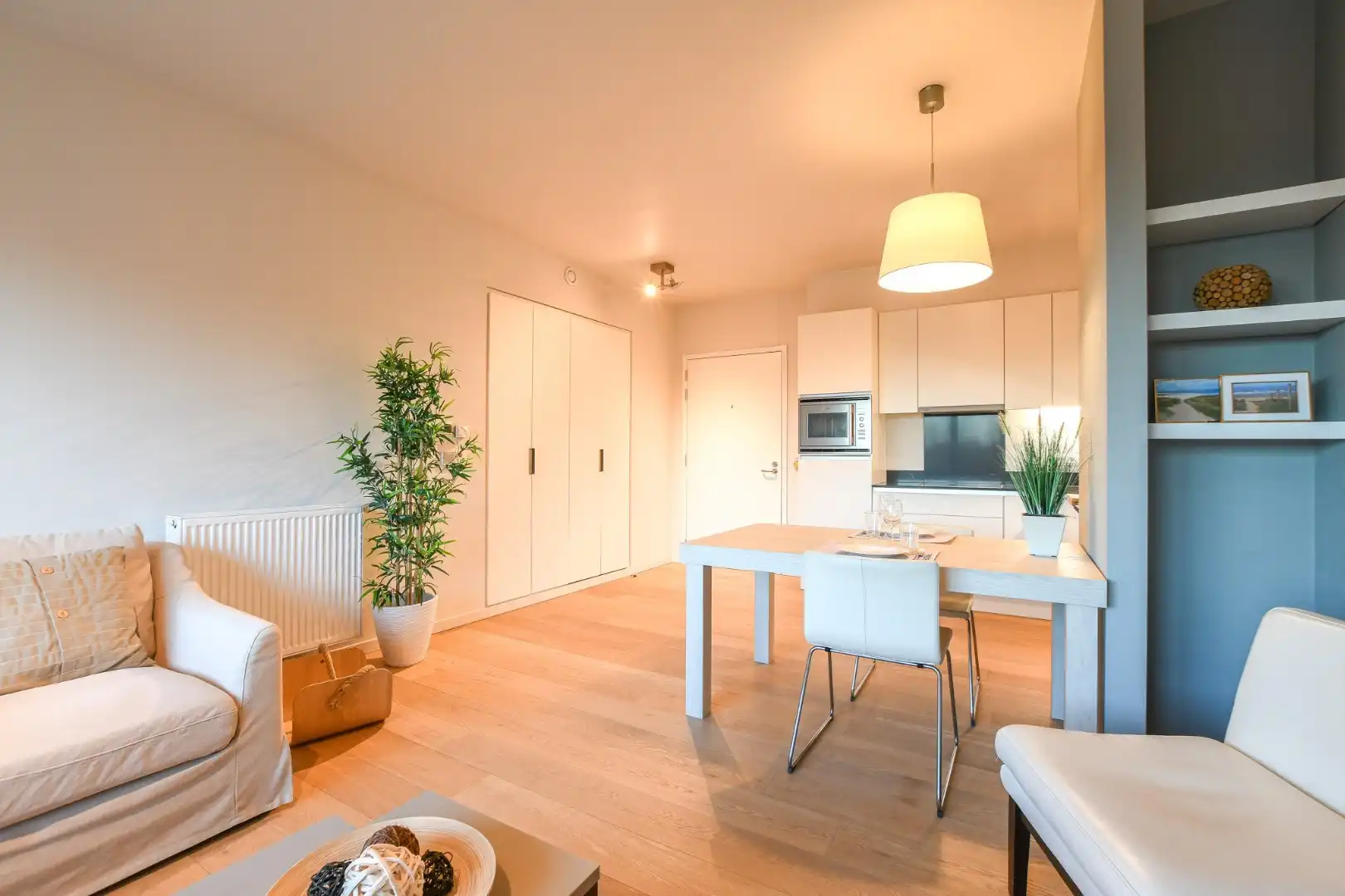  Te koop: Assistentiewoning in Zilverduin De Haan, Vosseslag foto 3