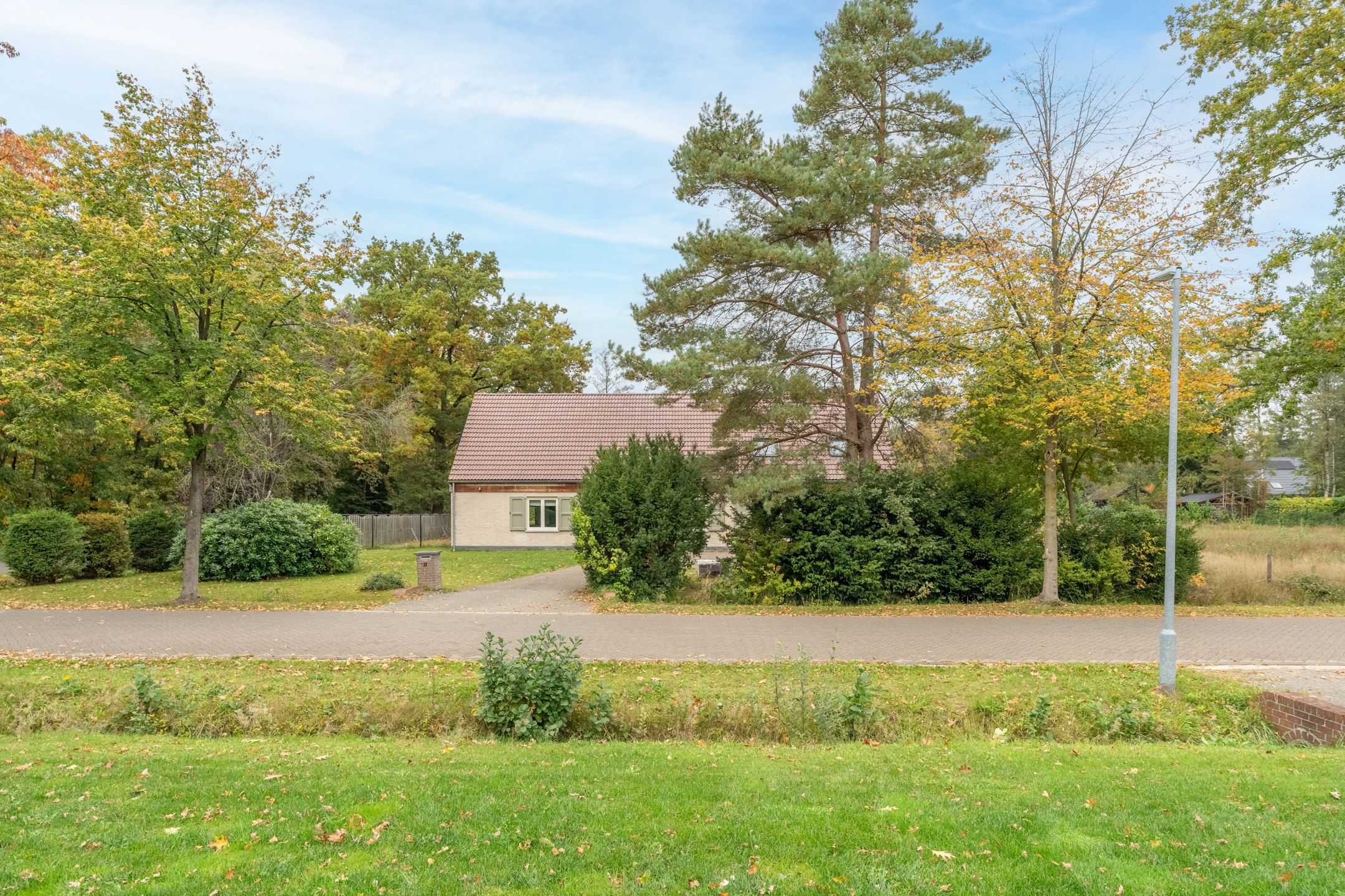 Ruime villa met 5/6 slpks op een perceel van 1.765 m²  foto 39