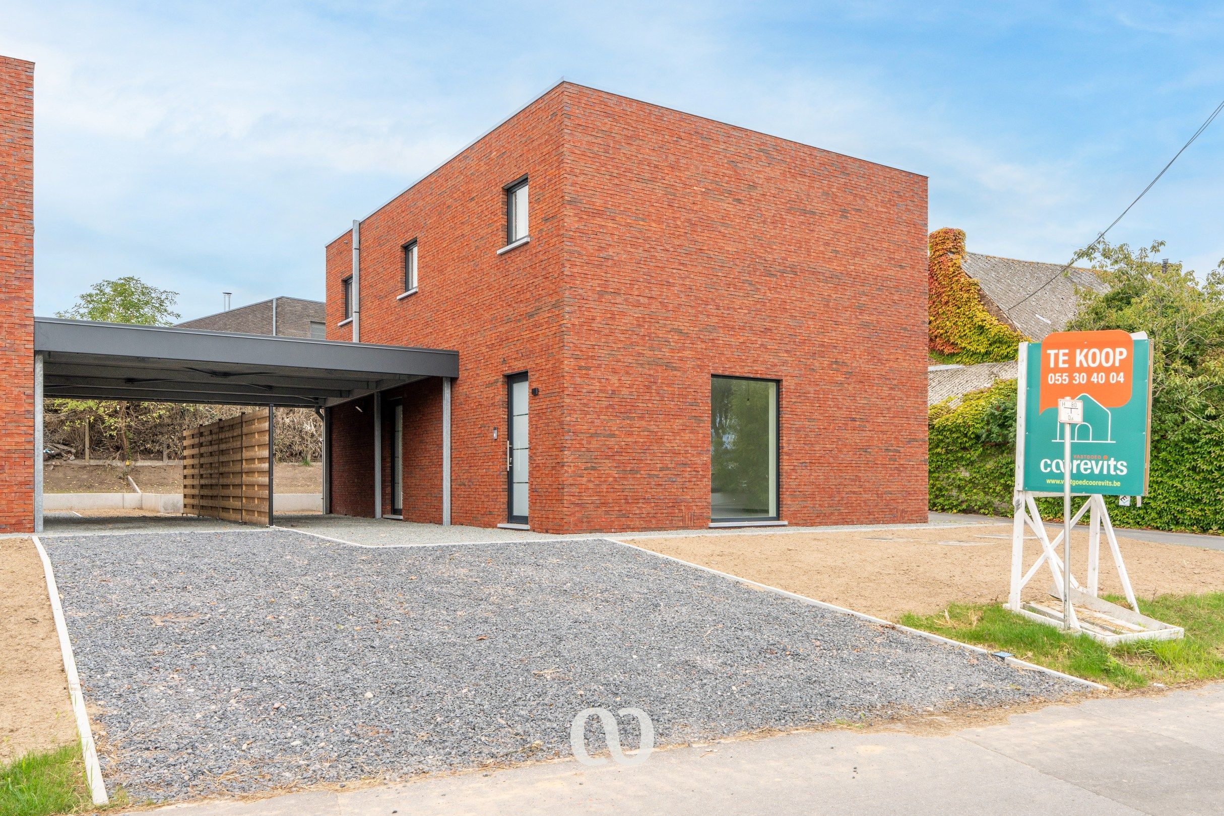 Ruime nieuwbouwwoning aan de jachthaven foto {{pictureIndex}}