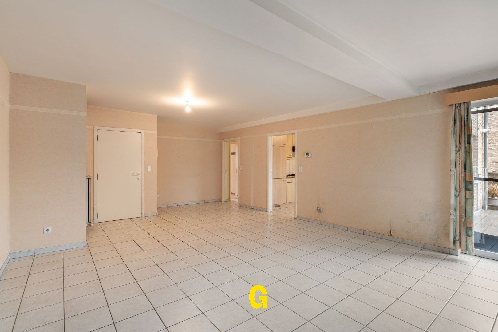 Degelijk (rolstoelvriendelijk) gelijkvoersappartement met terras uitgevend op de tuin, afsluitbare garage en berging foto 10