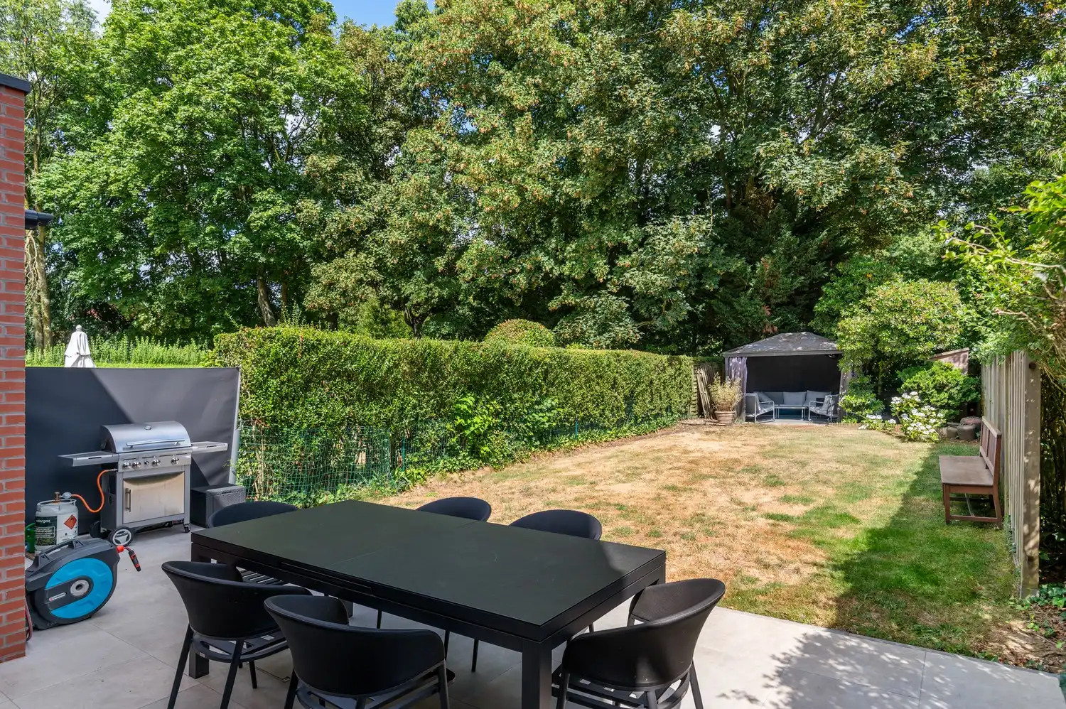 Instapklare woning met 4 slpkrs in hartje Edegem foto 24