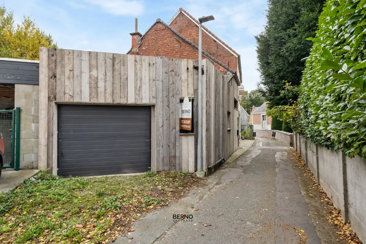 Rustig gelegen woning met 3 slaapkamers en ruime garage. foto 26