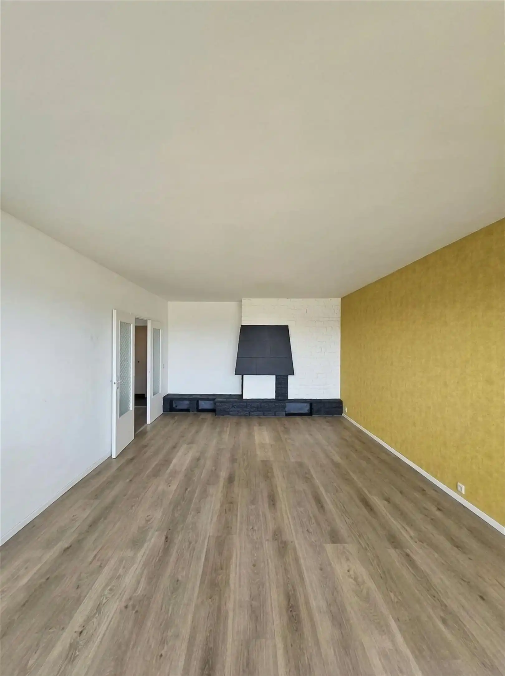 Appartement met prachtig uitzicht en veel lichtinval gelegen op de 15de verdieping. foto 4