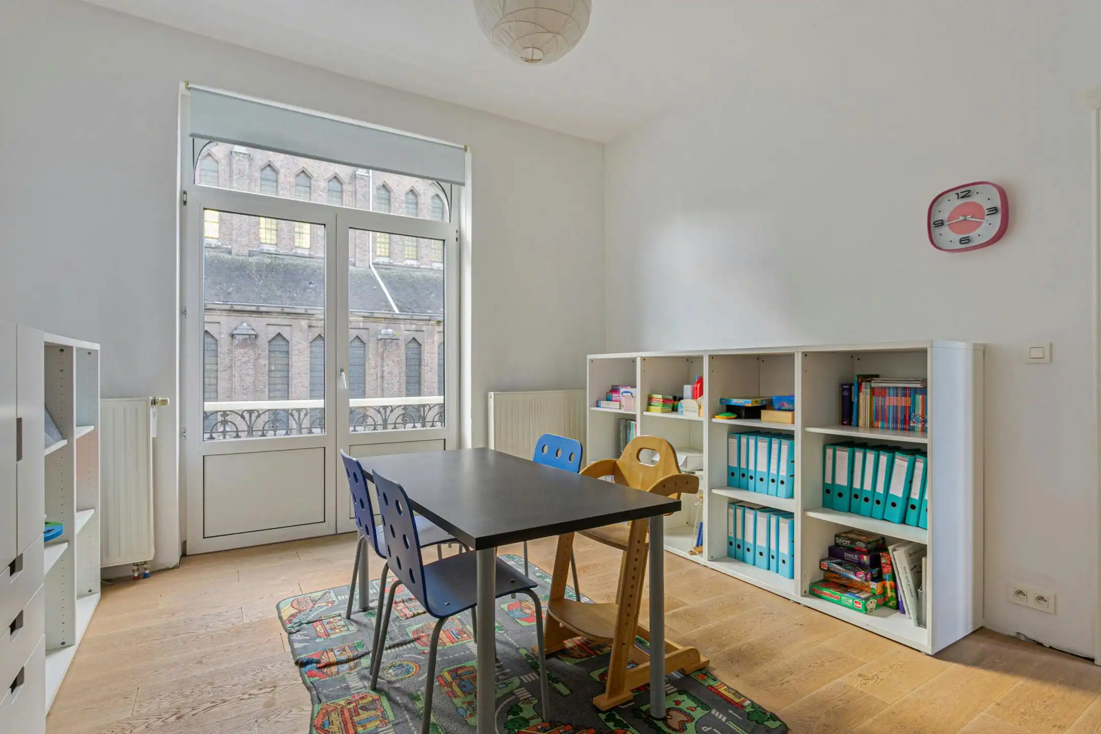 Herenhuis te koop in Schaarbeek! foto 7