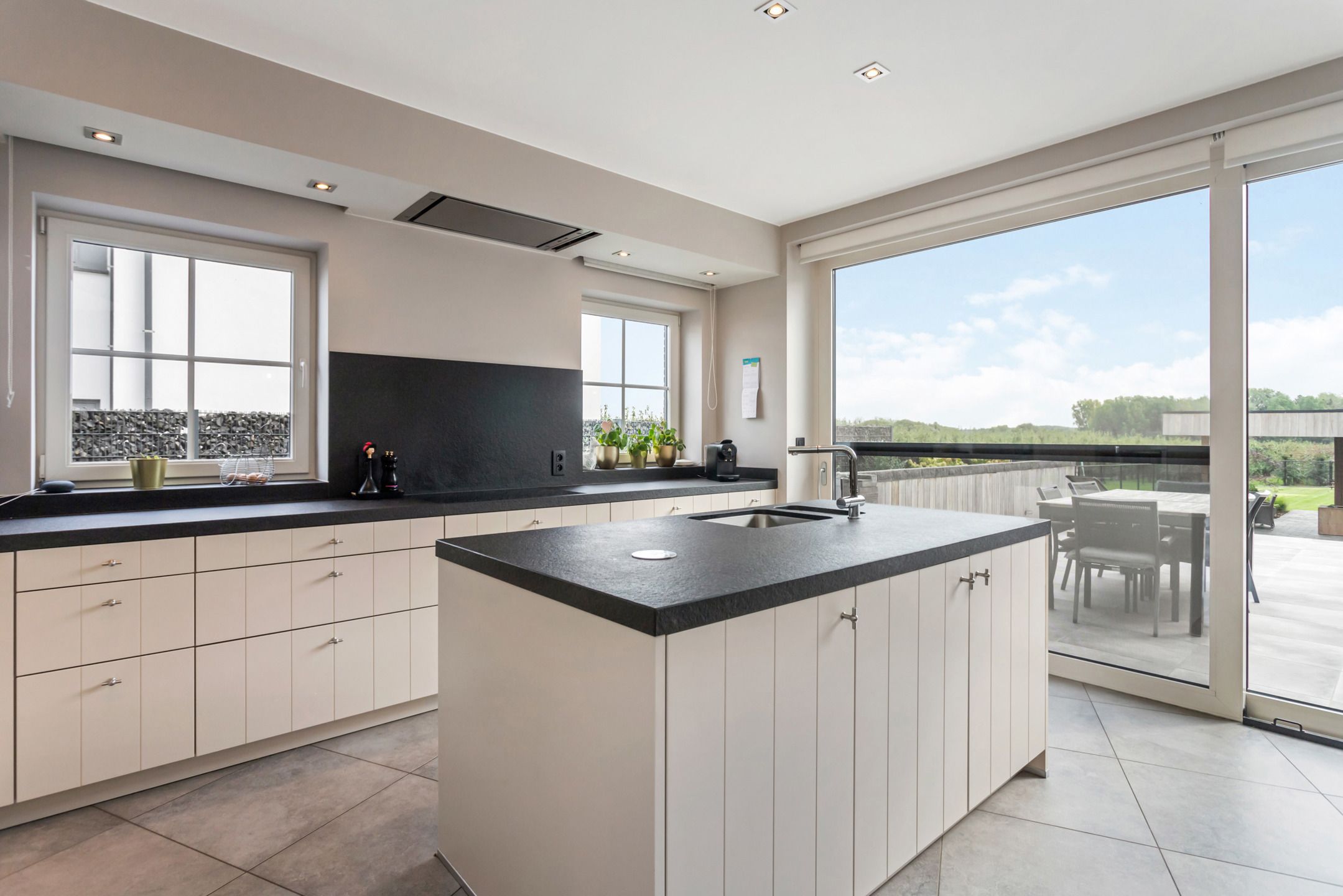 Smaakvol gerenoveerde woning op 9a32ca te Hoeselt foto 4