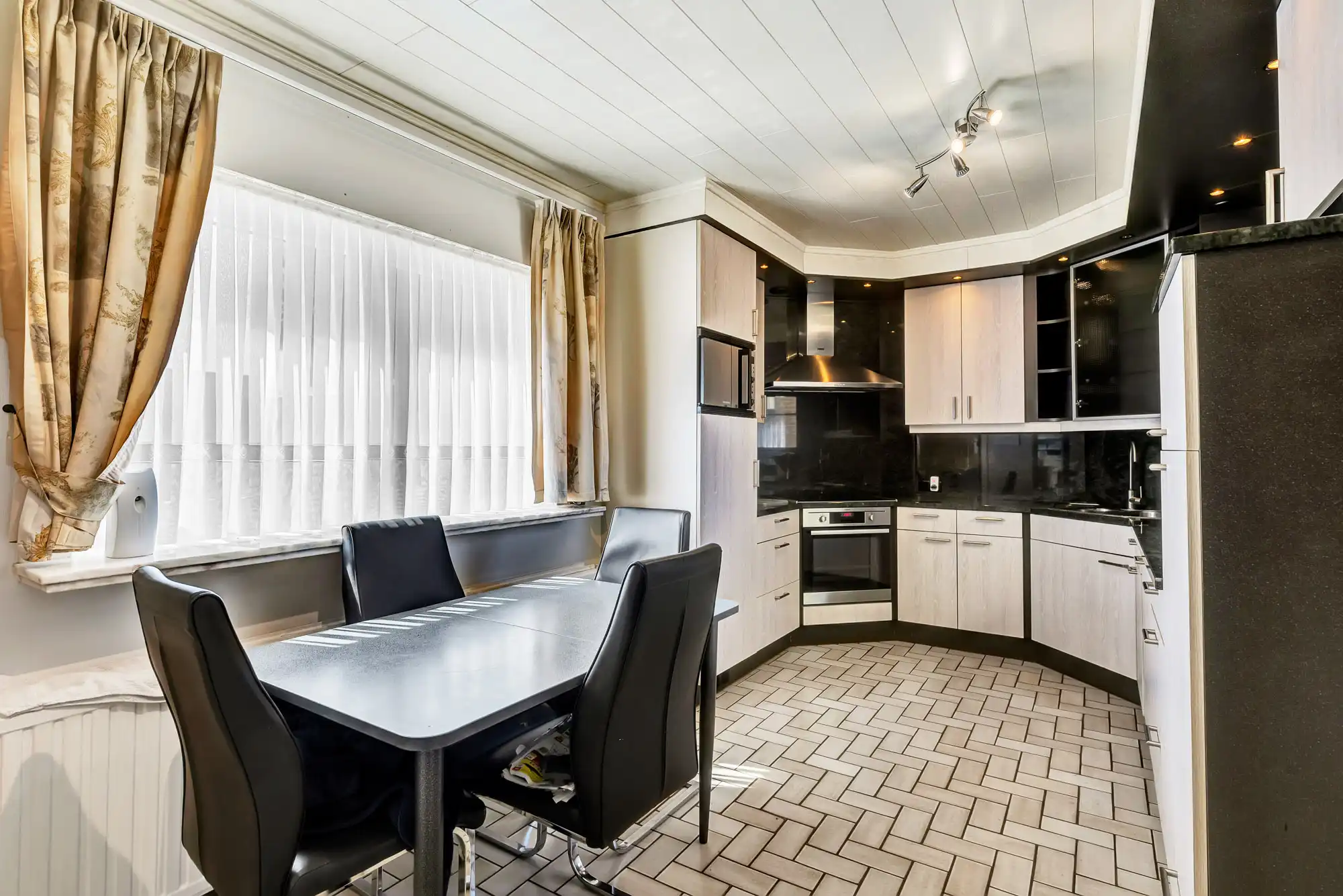 Instapklare woning met EPC B, 3 slpks, garage en tuin foto 12