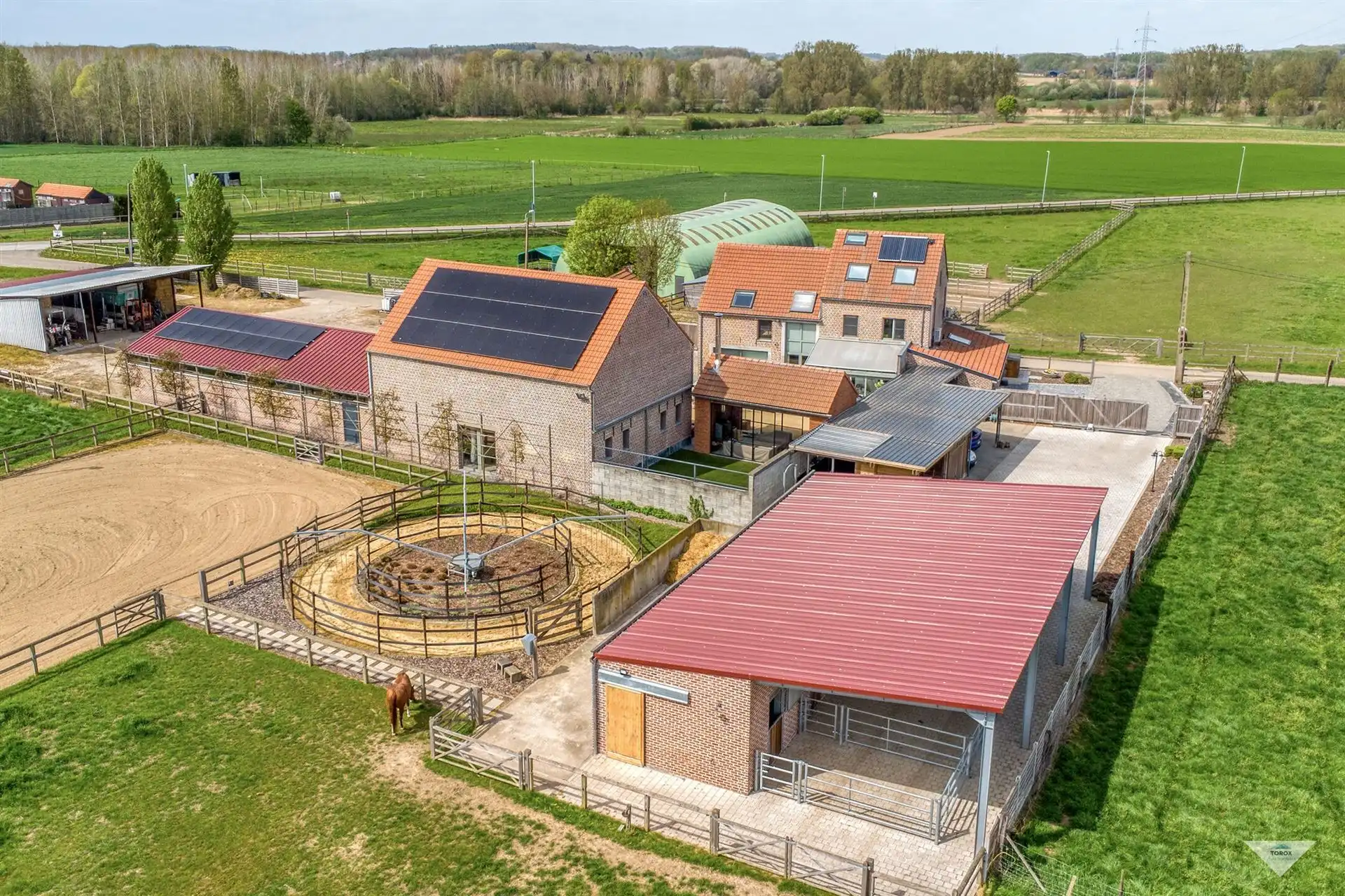 Landgoed op groene, rustige locatie foto 3