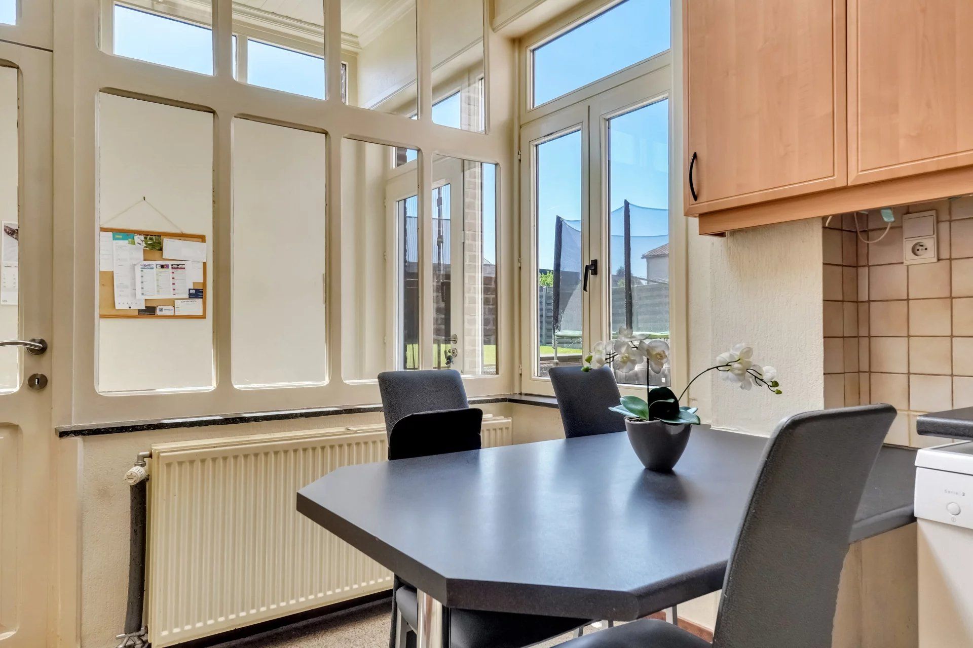 Halfopen bebouwing met 3 slaapkamers, tuin en garage in Velm foto 9