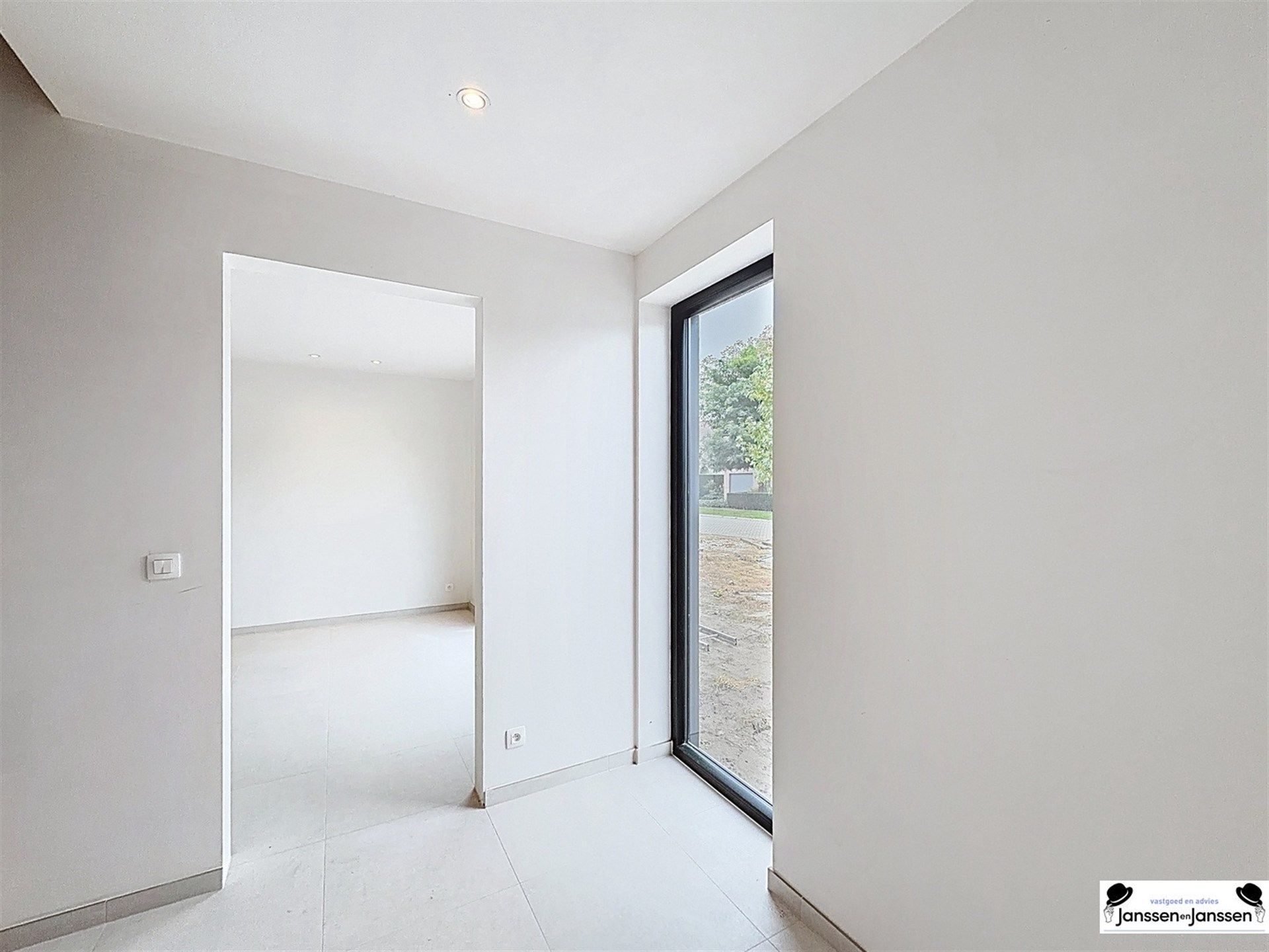 Instapklare, energiezuinige halfopen woning met moderne luxe op toplocatie in Geel foto 4