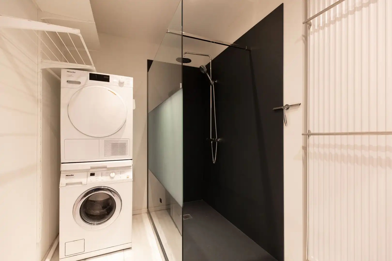 Instapklare woning met groot terras in de binnenstad foto 19