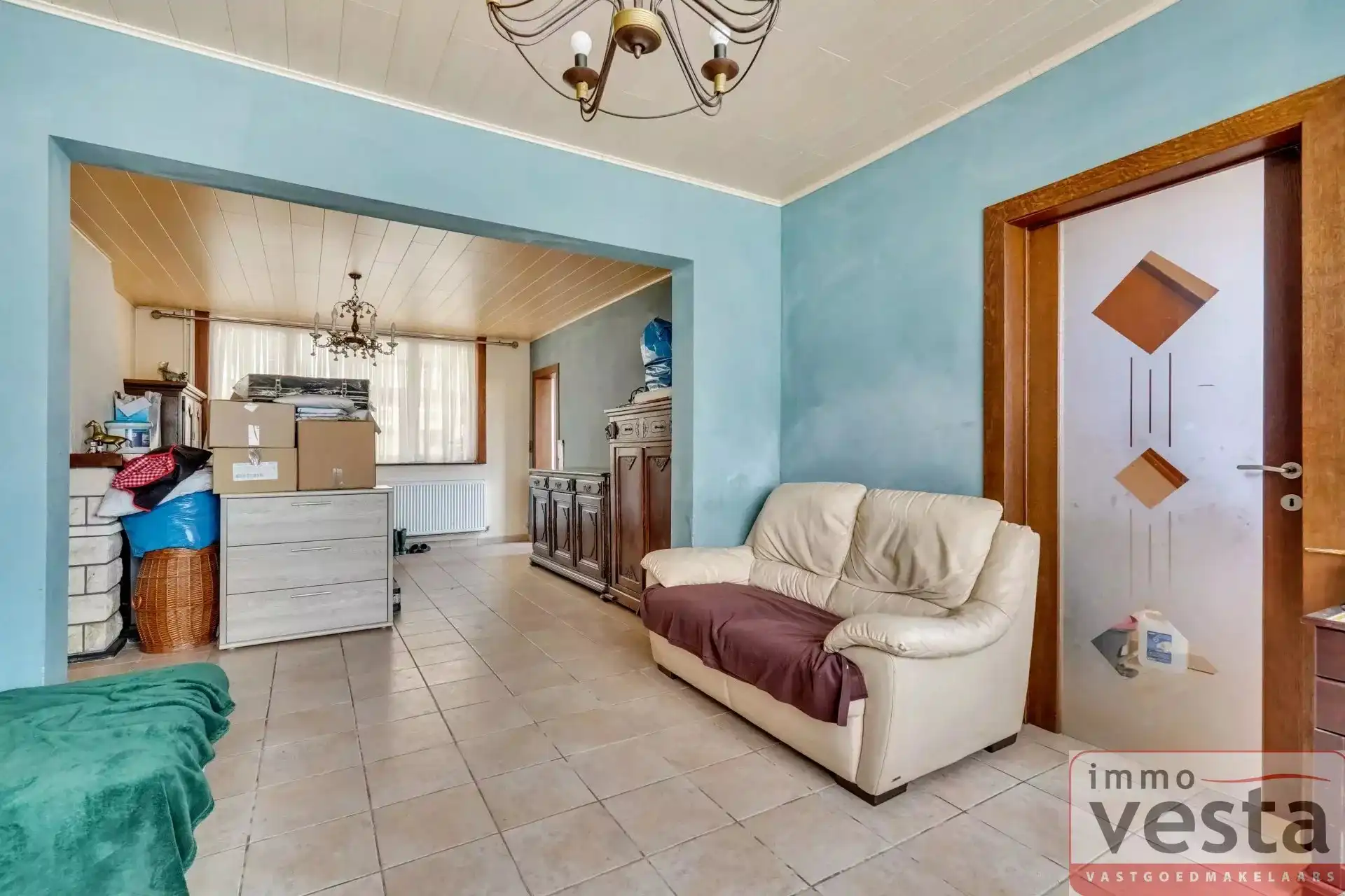 Ruime, op te knappen woning aan de stadsrand foto 8