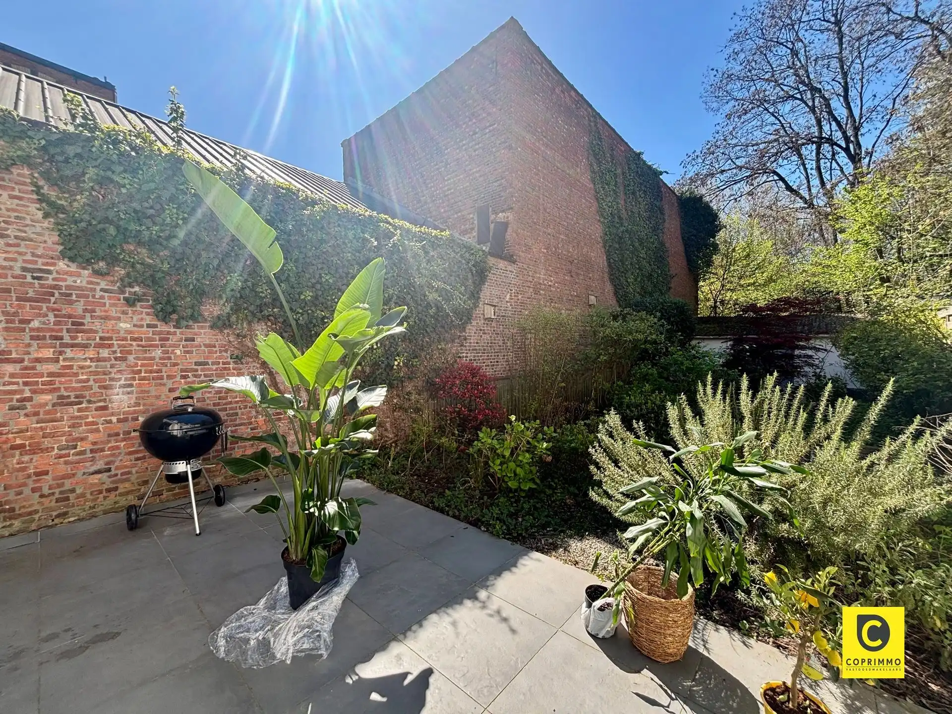 Stijlvol gelijkvloers app met ruime tuin! foto 9