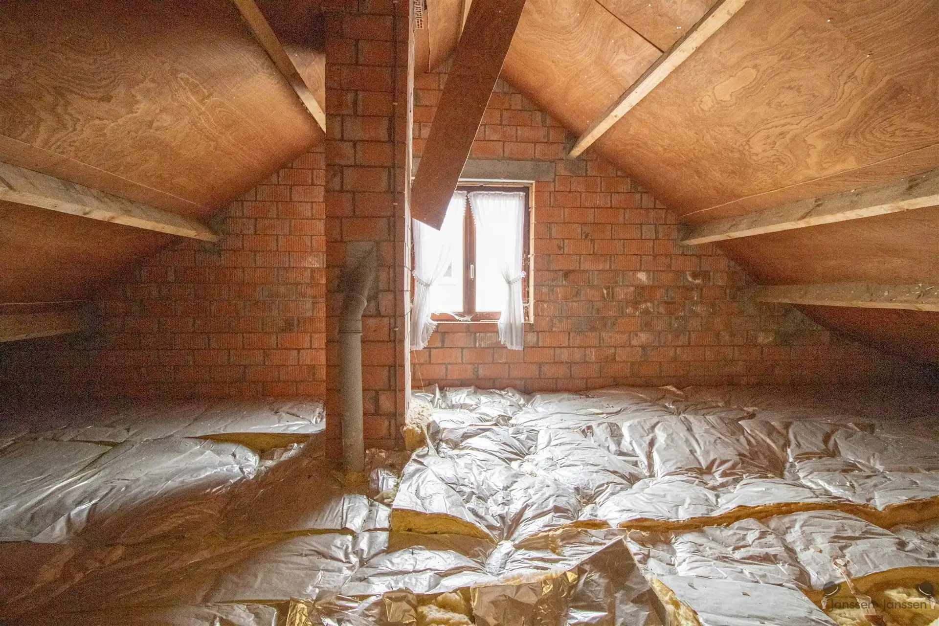 Gelijkvloerse woning met 2 slaapkamers op 867 m² foto 19