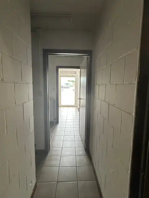 MULTIFUNCTIONEEL BEDRIJFSPAND MET KOEL-EN VRIESFACILITEITEN foto 9