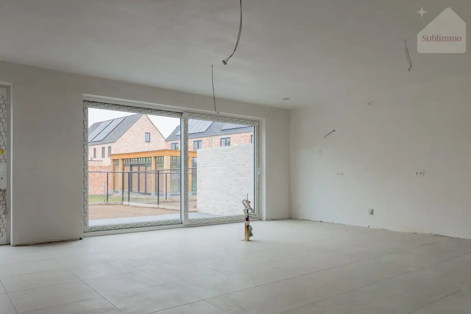 Instapklare nieuwbouwwoning met 4 slaapkamers op een perceel van 343 m² foto 4