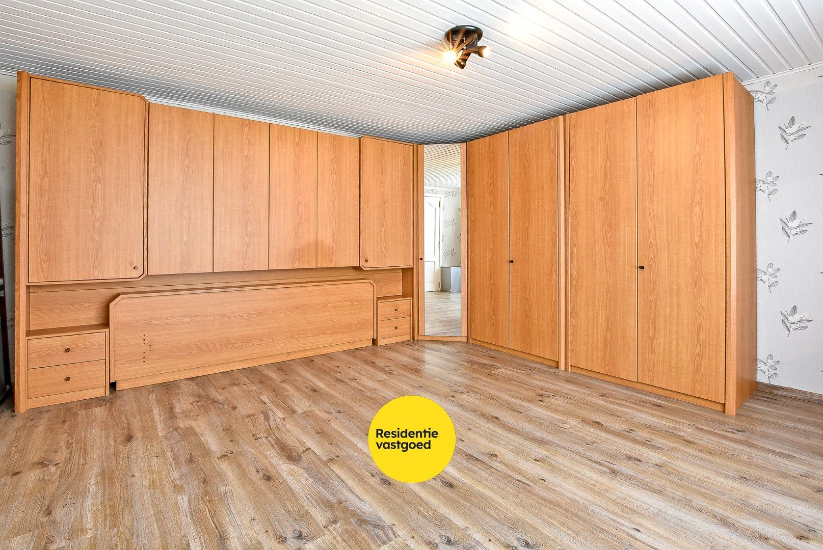 Gezellige halfopen woning te Diksmuide op 381 m² met prachtige verzichten! foto 6