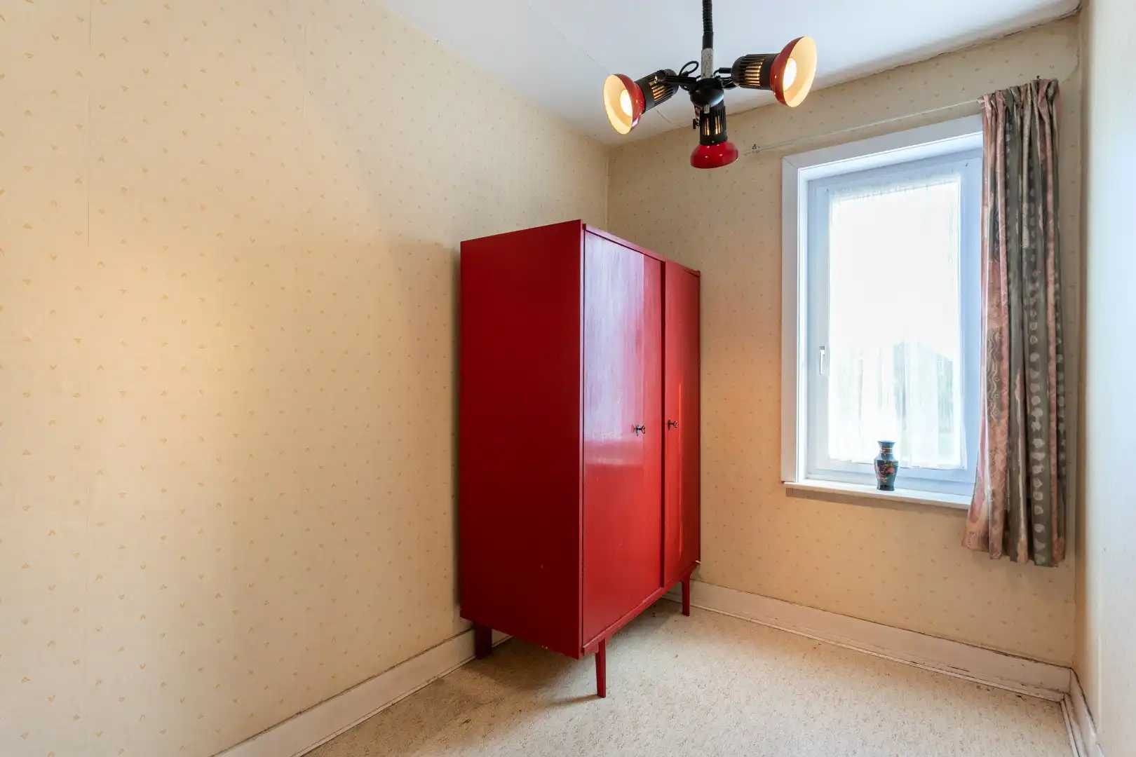 Te renoveren woning met 3 slpk te Buizingen foto 12
