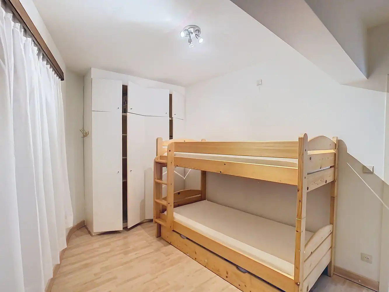 Appartement te huur foto 16