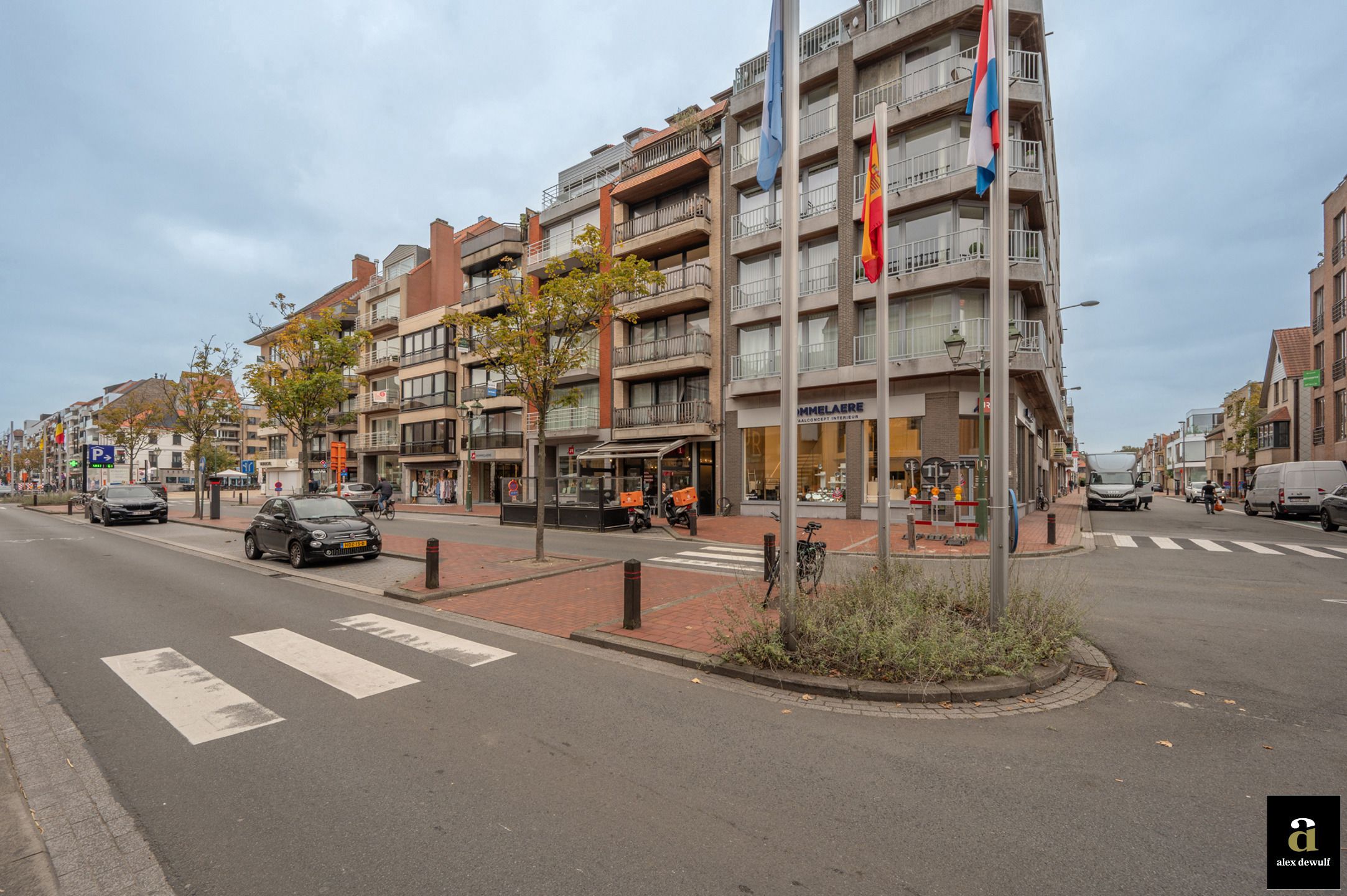 Ruim 2-slaapkamerappartement met westgericht terras op de Lippenslaan foto 19