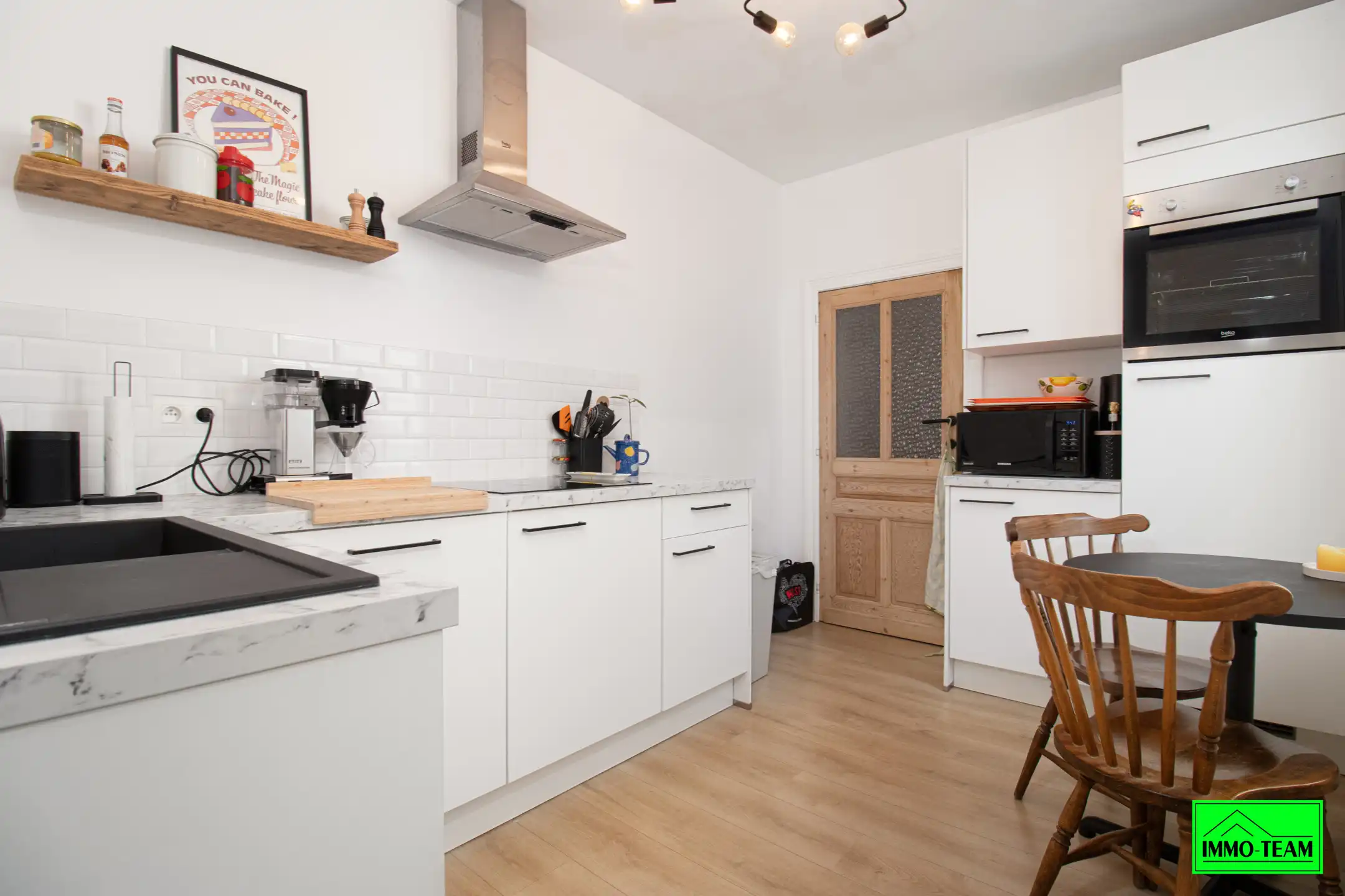 Volledig gerenoveerde instapklare woning nabij centrum Aalst foto 9