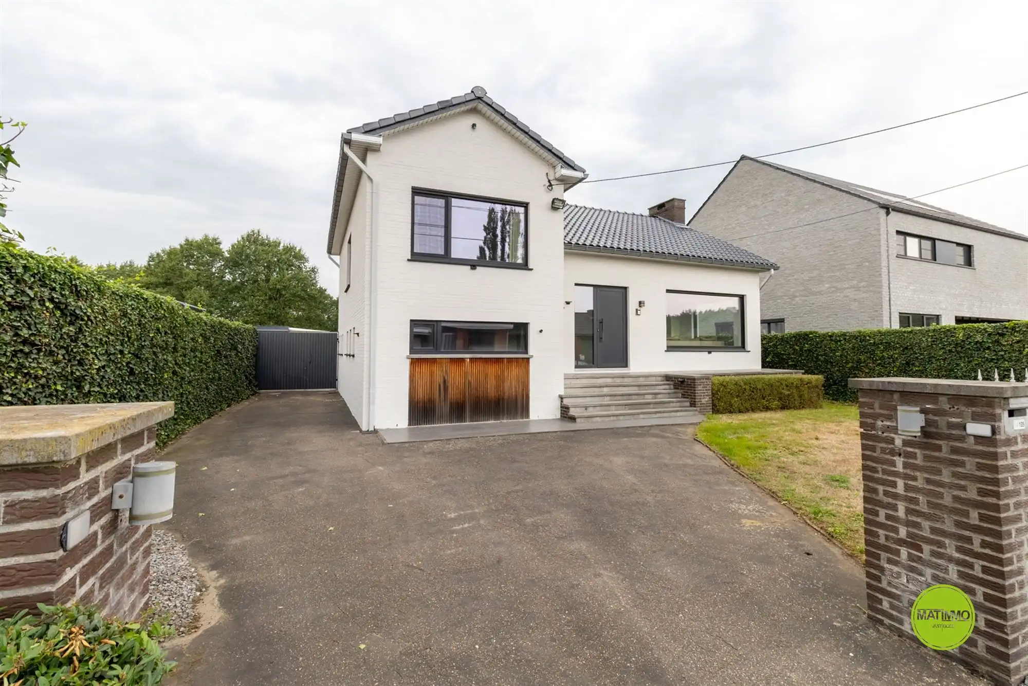 Rustig gelegen, gerenoveerde woning op een ruim perceel foto 27