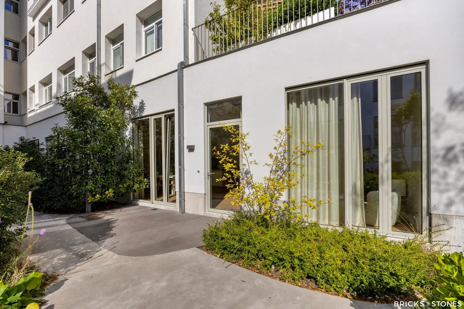 Verborgen parel: gelijkvloers appartement met terras foto 21