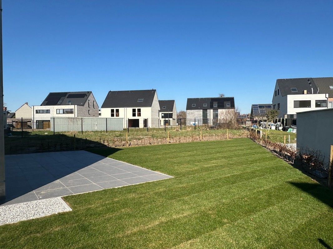 Hectaar bouwt ruime halfopen nieuwbouwwoningen te Blaasveld. foto 23