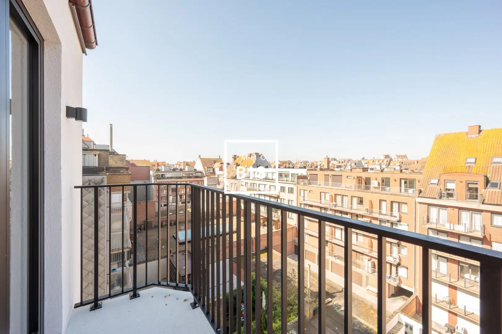 Stijlvol nieuwbouwappartement volledig afgewerkt in het hart van Knokke foto 10