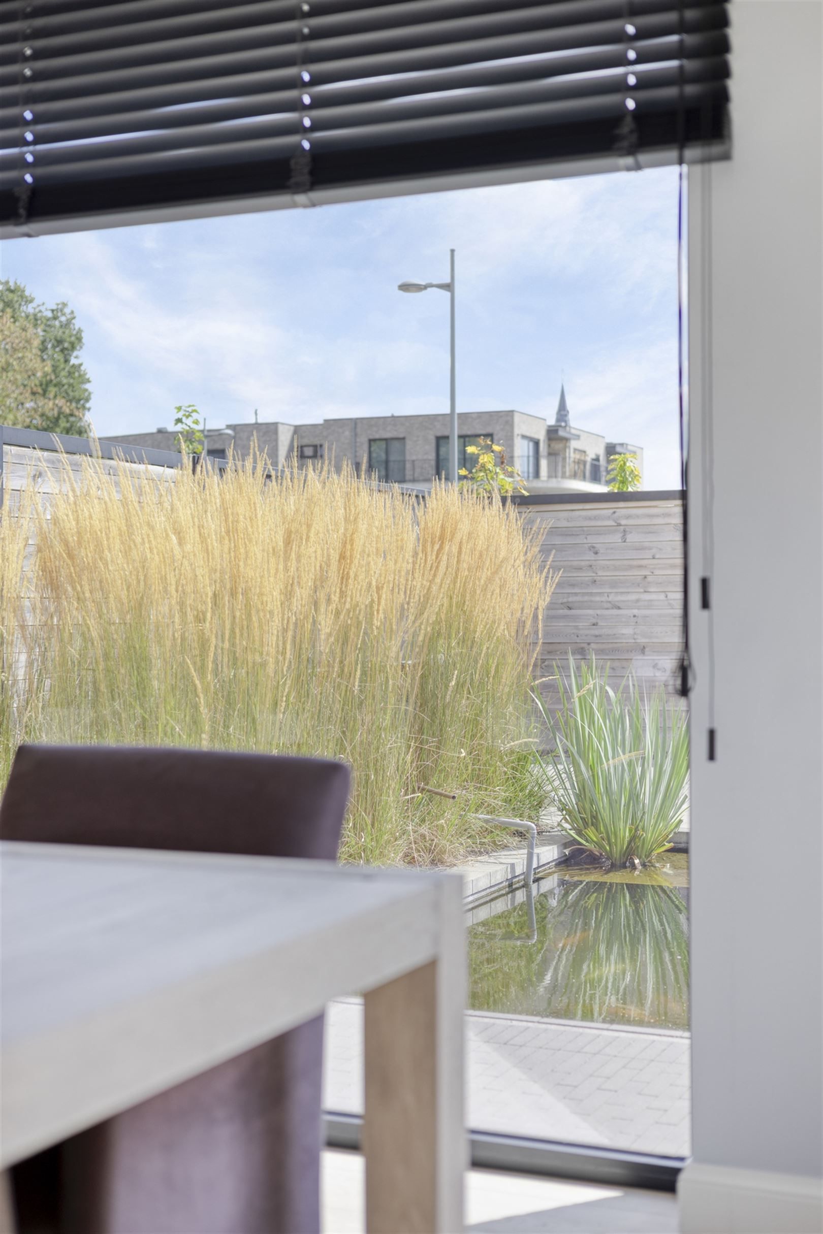 TE KOOP: Prachtig gerenoveerde woning met tuin in Koersel! foto 24