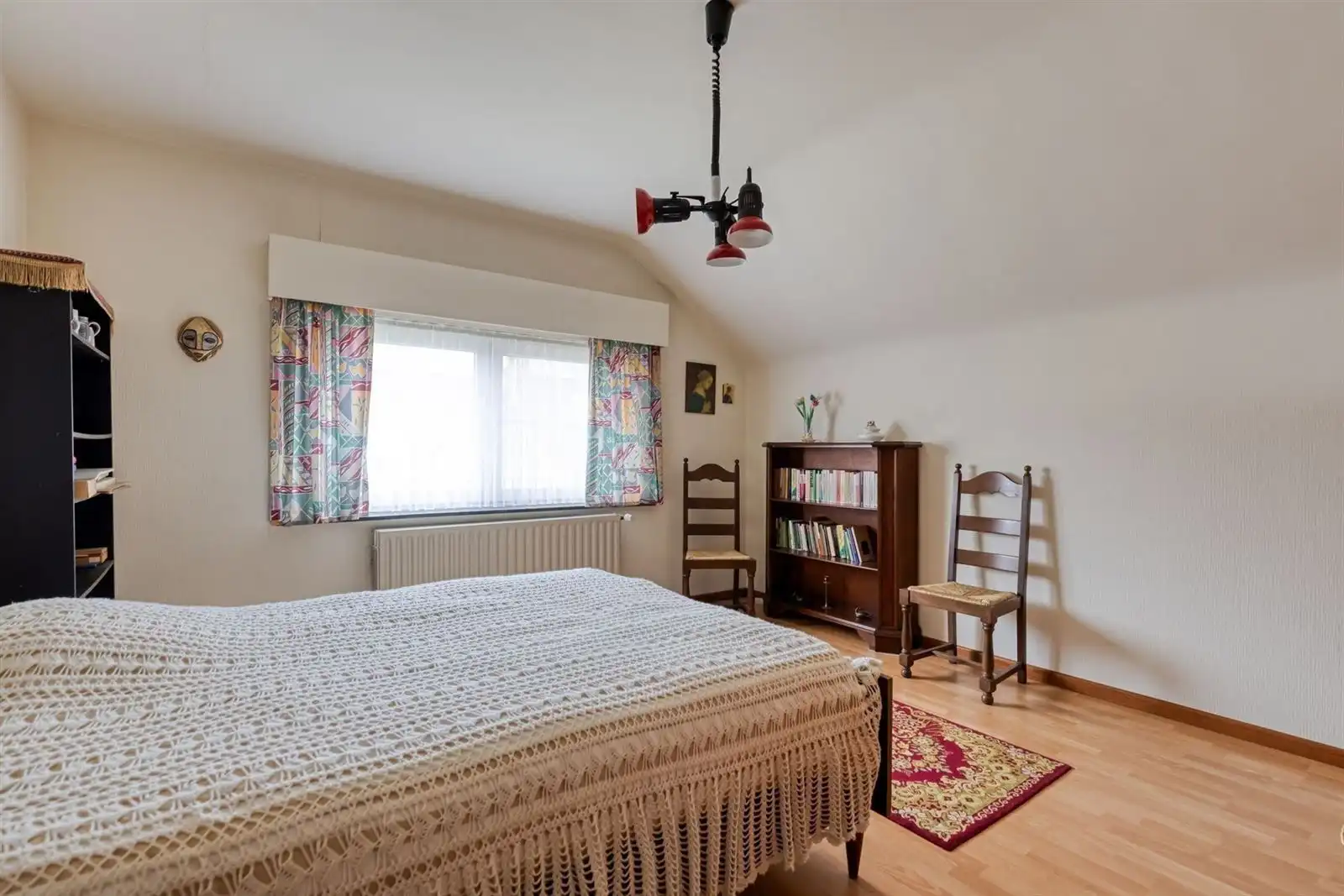 Charmante lichtrijke woning (251m²) met 4 slaapkamers + garage op een uitstekende locatie te Buizingen  foto 16