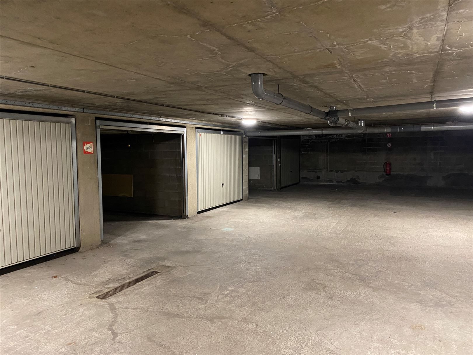 Parking/Garagebox foto 2