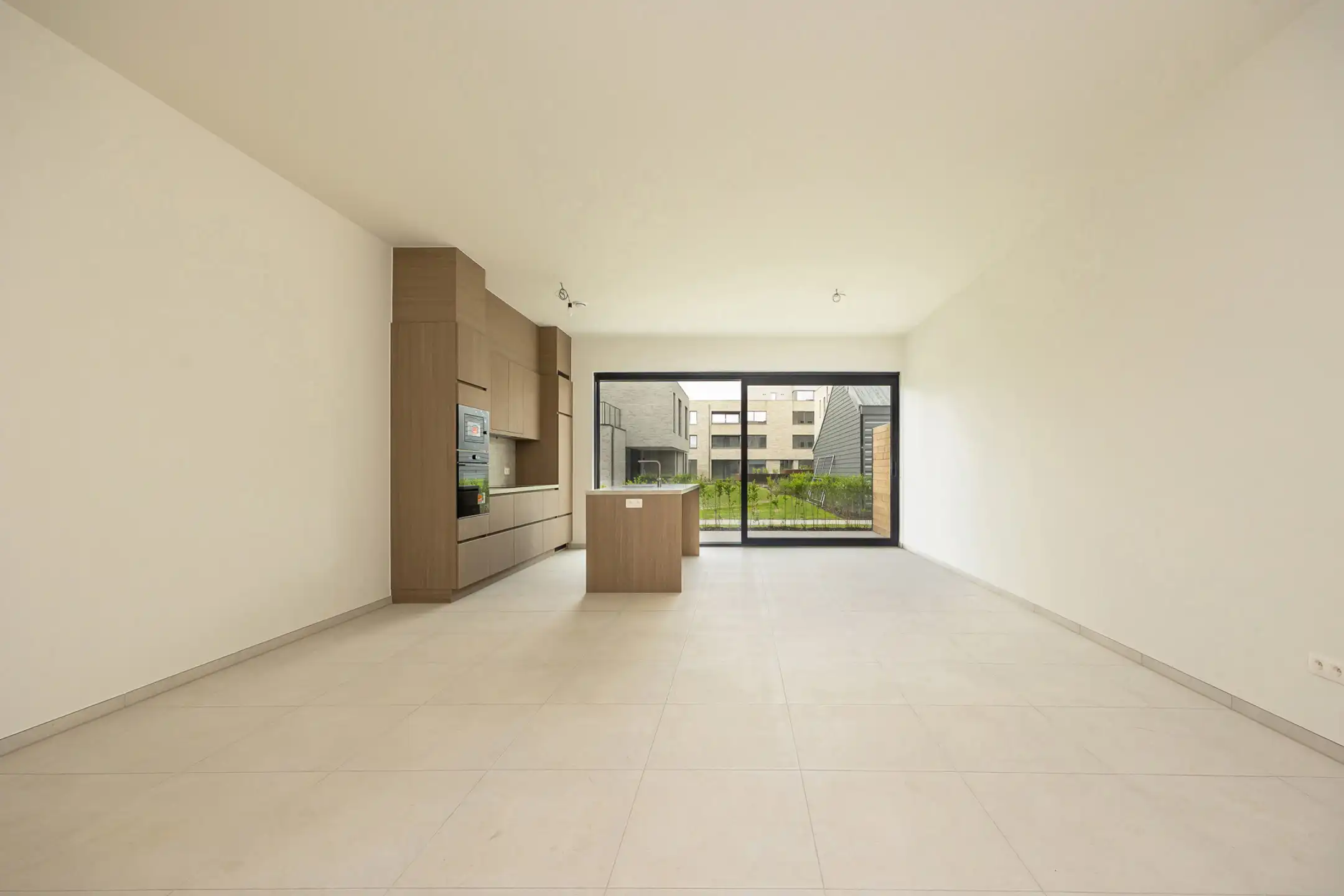 Ruim gelijkvloers nieuwbouwappartement met 3 slaapkamers foto 7