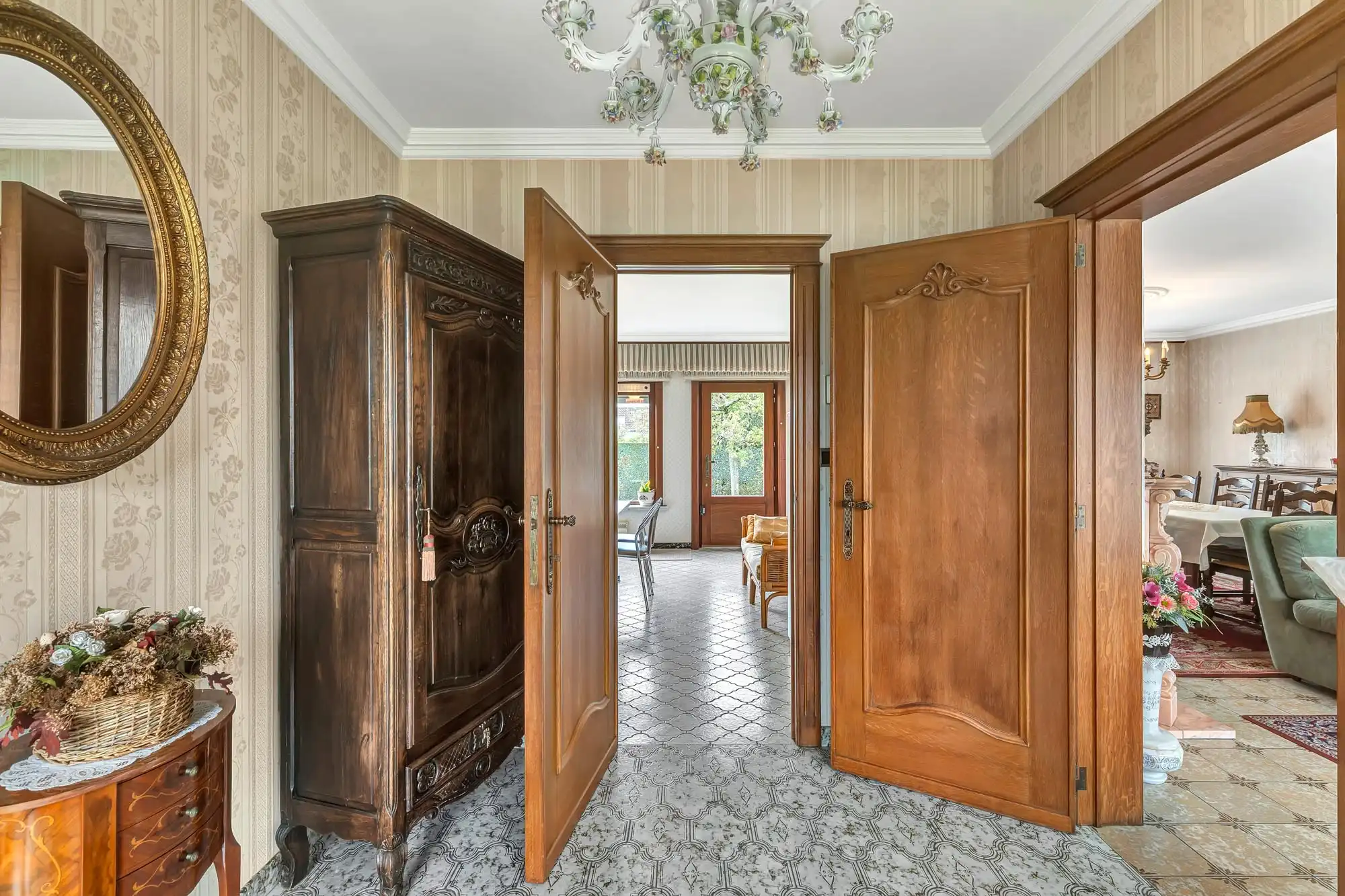 Statige bungalow met tal van mogelijkheden op topligging foto 3