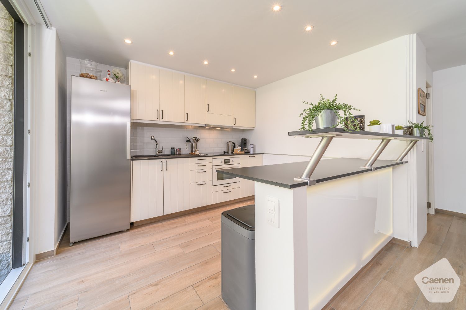 Gelijkvloers, instapklaar appartement met terras en tuin – volledig bemeubeld en op toplocatie vlakbij de Zeedijk! foto 6