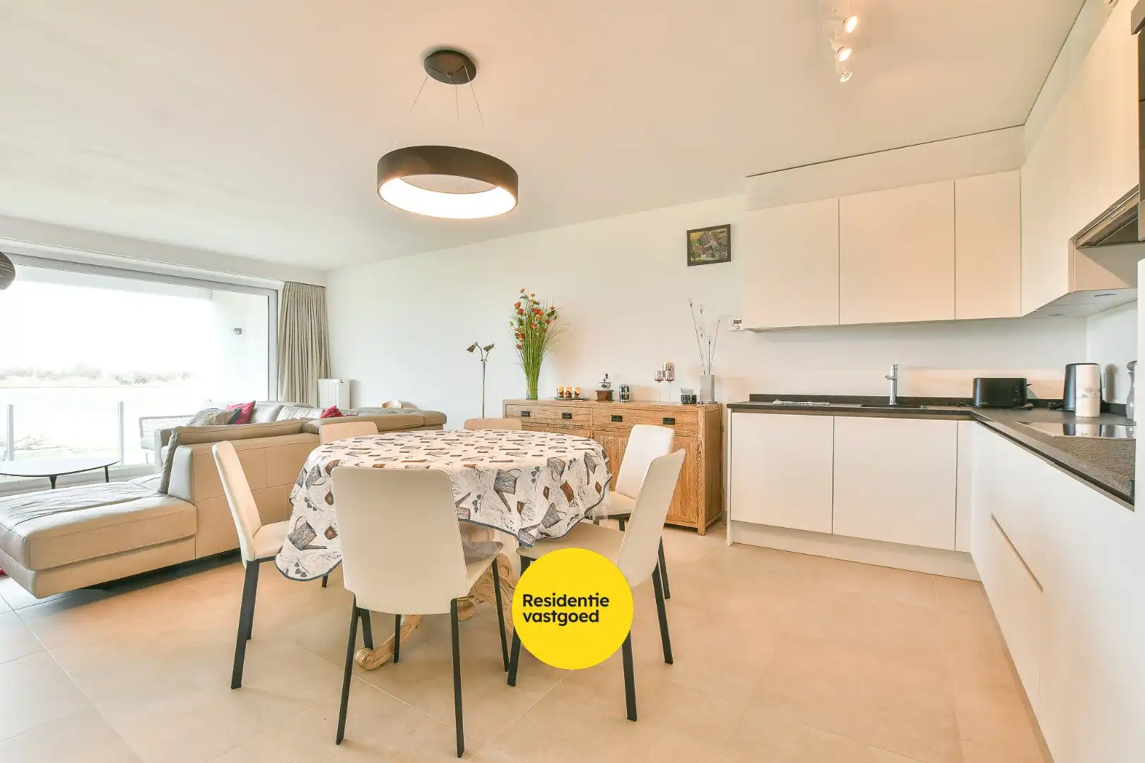 Bemeubeld 2-slaapkamerappartement in residentie 'Royal Golf Garden' te De Haan - Vosseslag foto 7