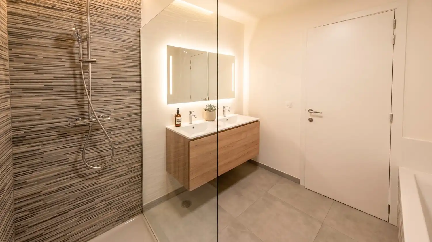 luxe BEN-appartement met 3 slaapkamers hartje DIEPENBEEK foto 10