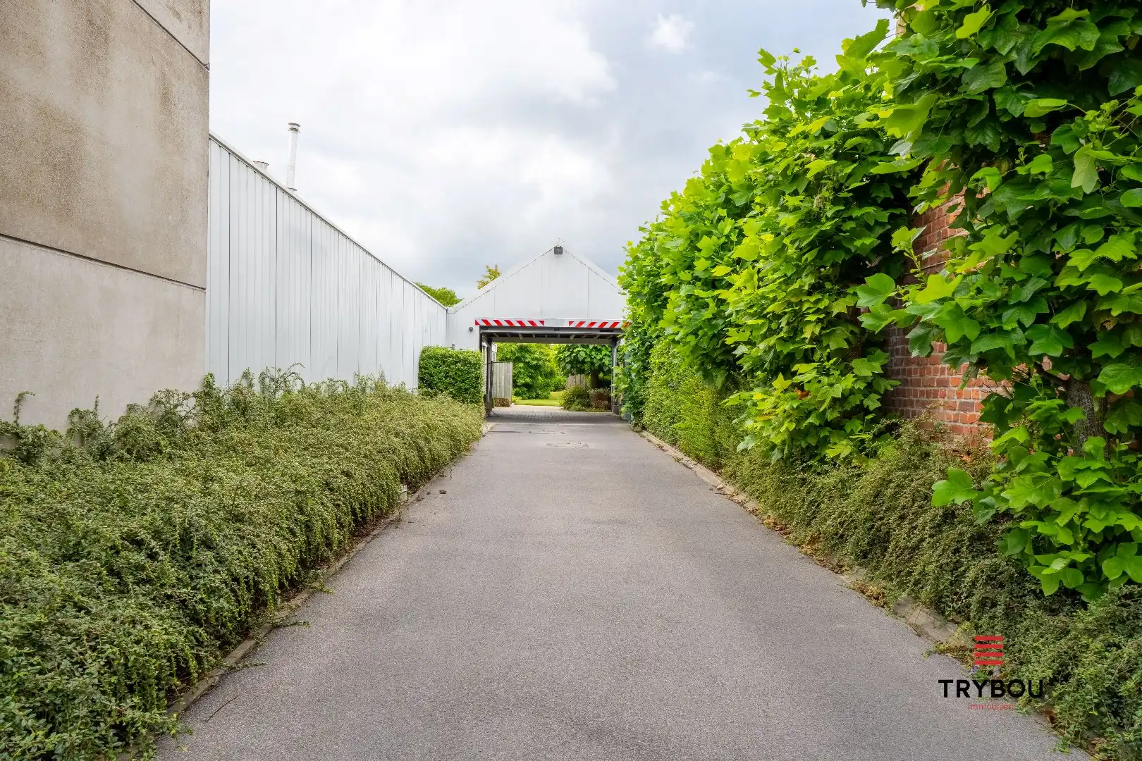 Te koop handelszaak + woning  foto 3