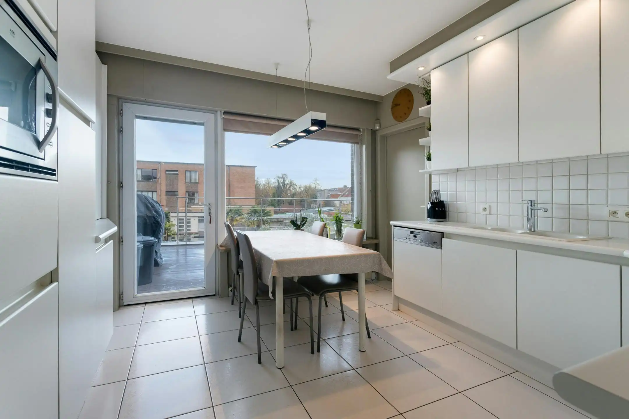 Energiezuinige woning met praktijk- of kantoorruimte foto 7