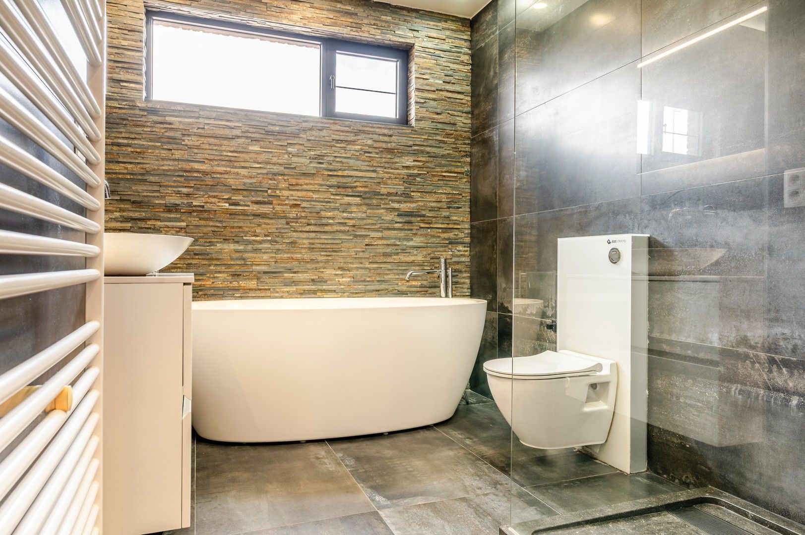 Gelijkvloerse villa met verwarmd zwembad op 1.056 m² in Zwijndrecht! foto 13