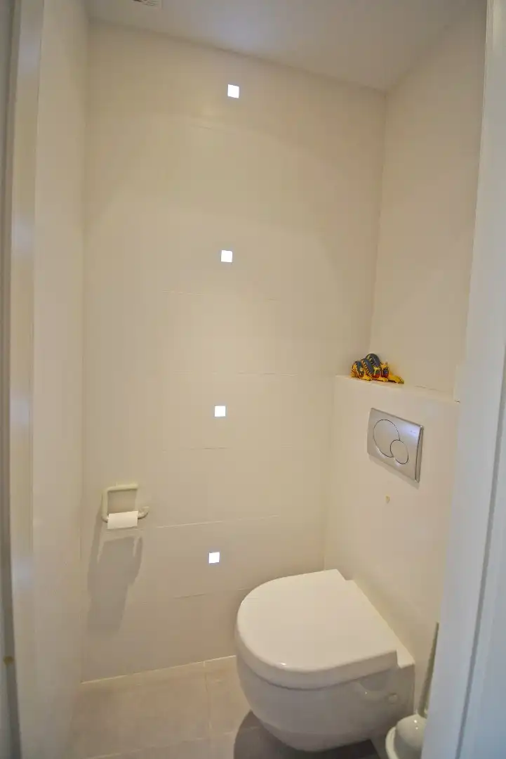 Ruim en lichtrijk hoek appartement met 2 slaapkamers foto 20