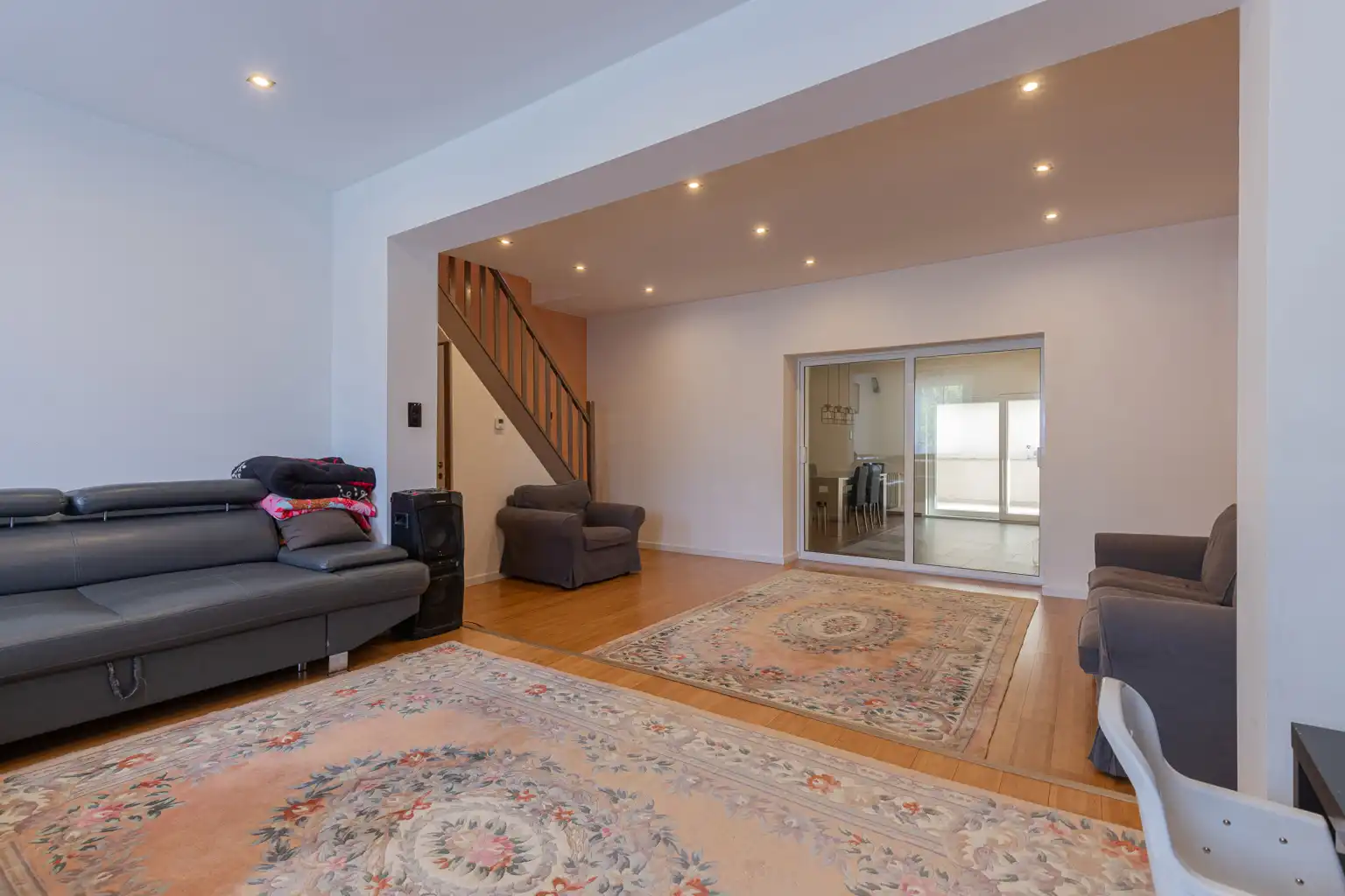 Gerenoveerde woning op wandelafstand van het centrum! foto 8