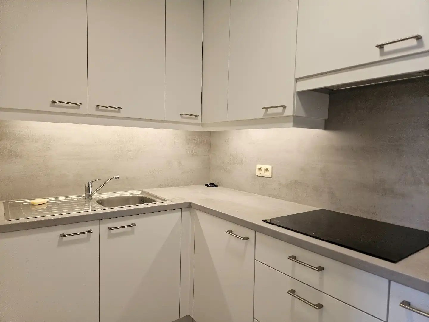 Duplex appartement met 2 ruime slaapkamers in het centrum van Geel! foto 7