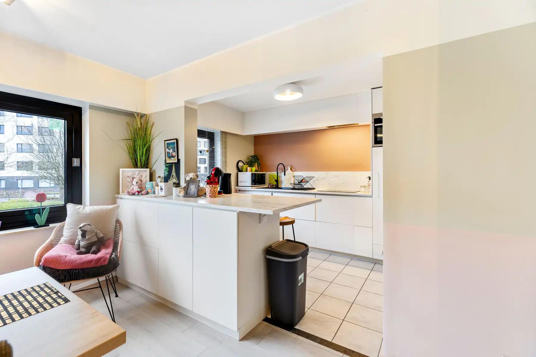 Topligging aan AZ Oostende met 2 slpk, 25 m² terras & garage foto 5