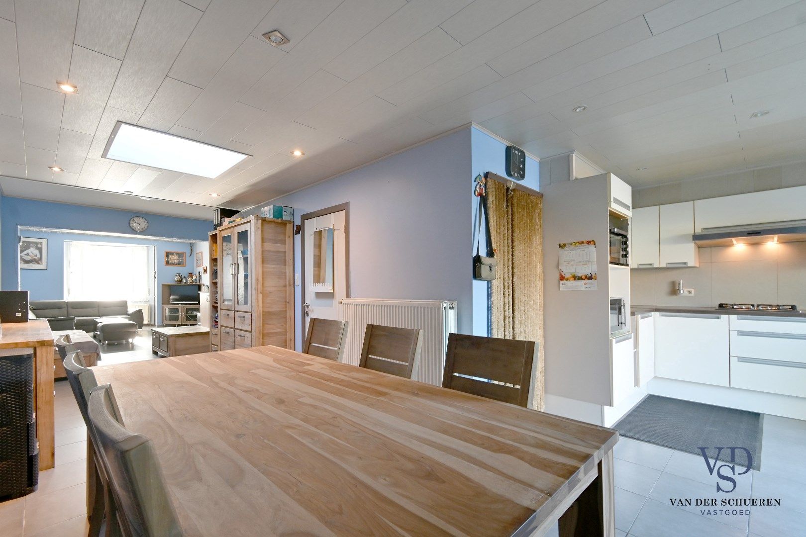 Volledig gerenoveerde woning in Gentbrugge foto 4