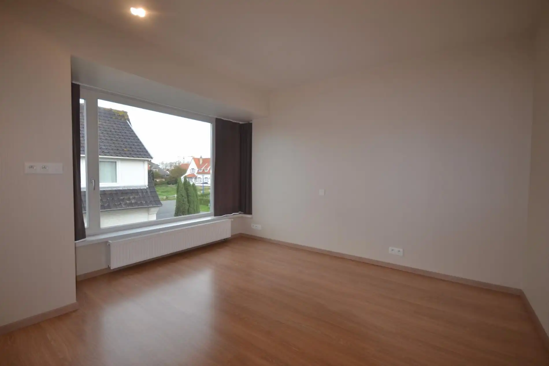 Prachtige moderne hoekwoning met terras, garage en 2 slaapkamers te Koksijde  foto 8