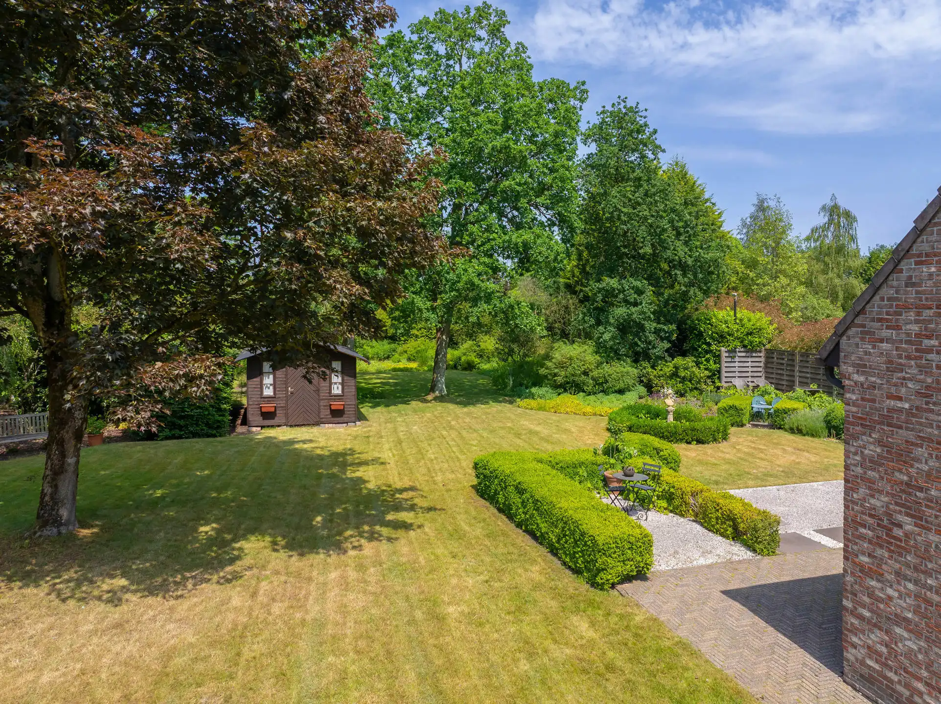 Charmante woning met uitzicht op blijvend groen foto 29