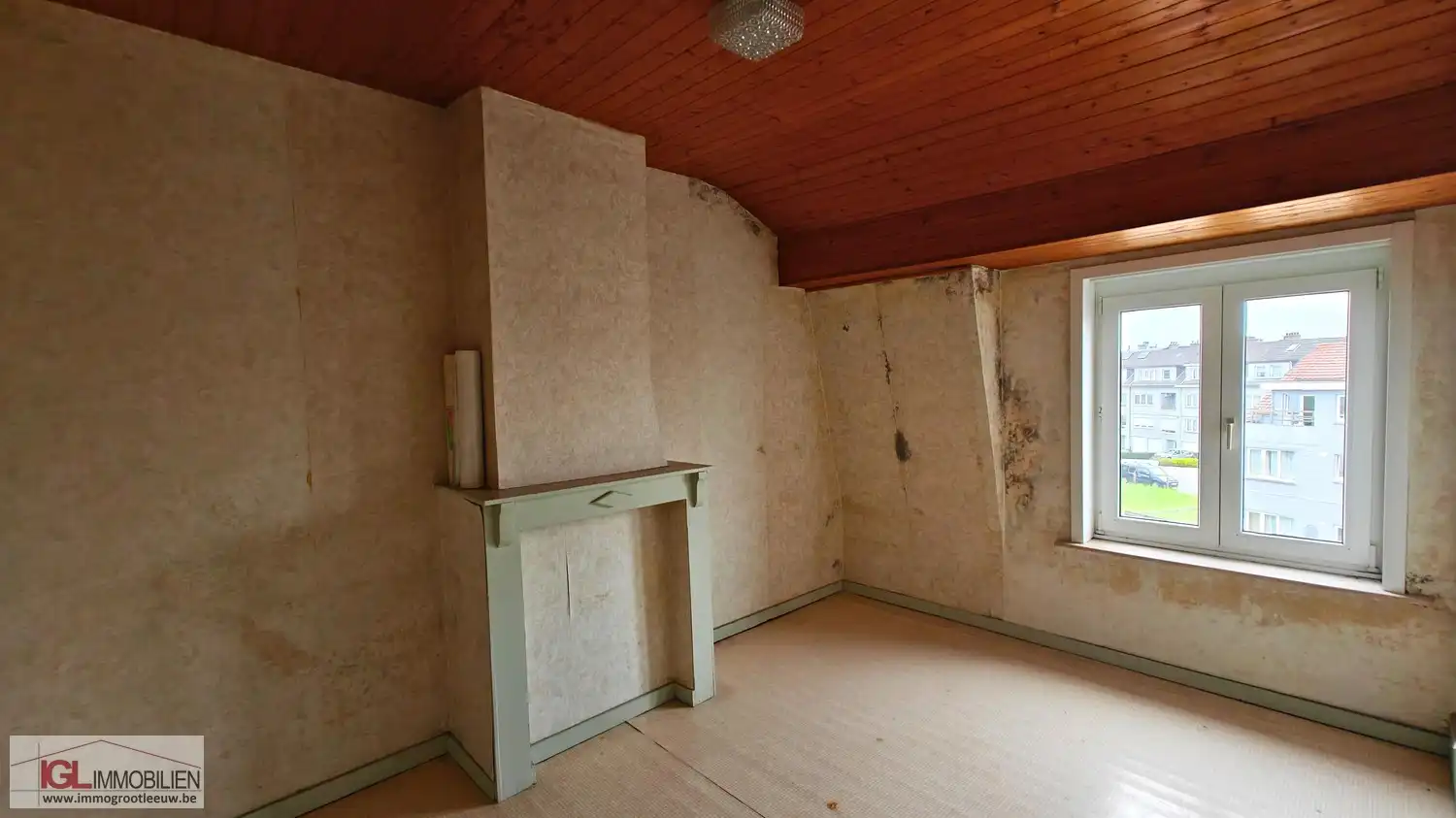 Handelspand op topliging met optimale zichtbaarheid langsheen Bergensesteenweg met veel parking en twee woongelegenheden! foto 16